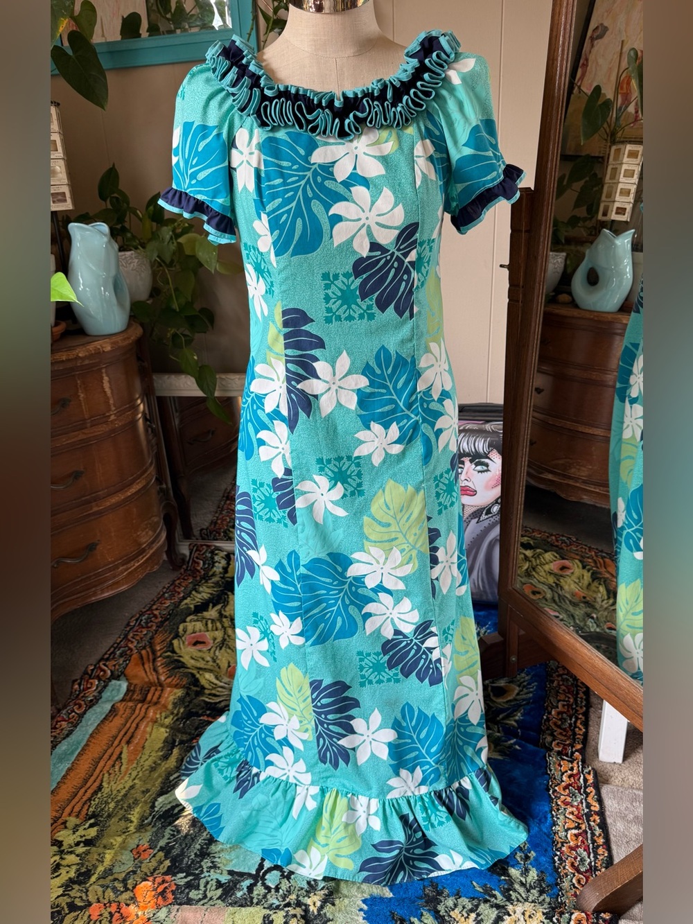 Royal Creations Hawaii Vintage Teal Floral Muumuu Dress M, Unique Ruffle Neck